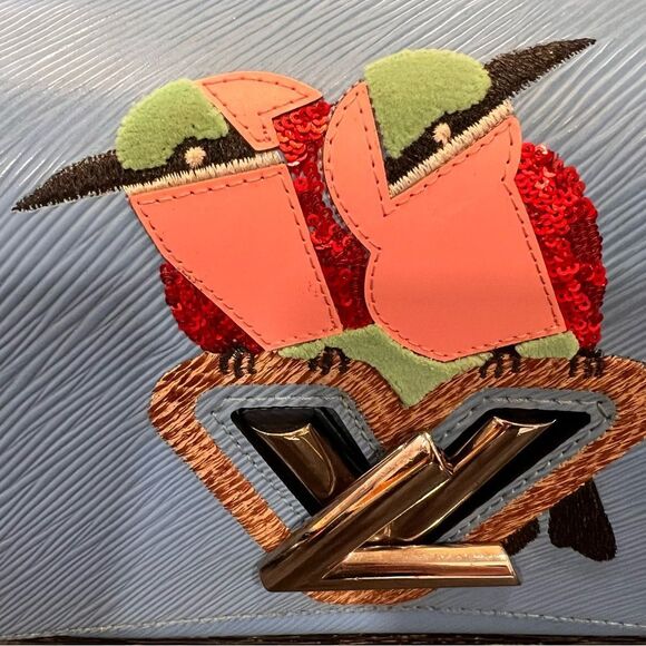 Louis Vuitton Limited Edition EPI Early Bird Twist Lock Crossbody - Picture 2 of 12